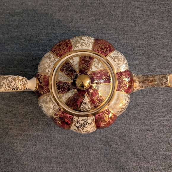 Arthur Wood Red and White Striped Porcelain Teapot with Gold Floral Design, 4278 - Picture 8 of 9